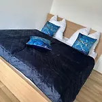 Modernes Fuer Bis Zu 10 Gaeste Apartment *