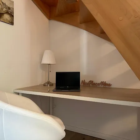 Modernes Fuer Bis Zu 10 Gaeste Lägenhet Klosterdorf