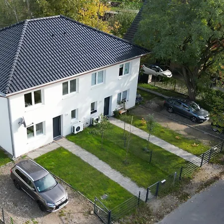 Haus Emma Grosses Mit Garten Fuer Bis Zu 10 Personen 아파트